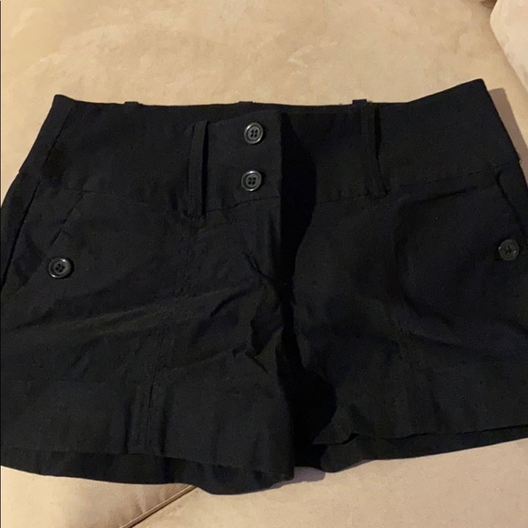 Black polyester shorts - Picture 1 of 4